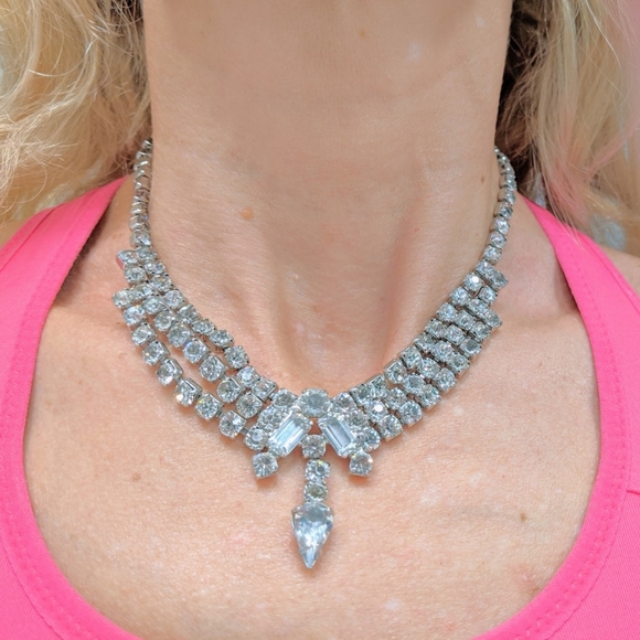 Super Glam Vintage Rhinestone Necklace - Picture 2 of 8